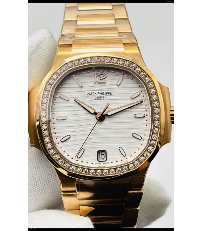 Patek Philippe Nautilus 7118/1200R-001 35MM 1:1 Mirror Swiss Replica Watch in Yellow Gold
